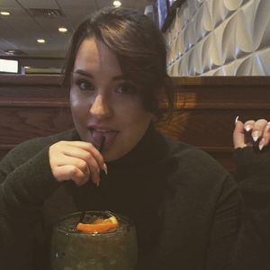 Meet your Posher, Majenta